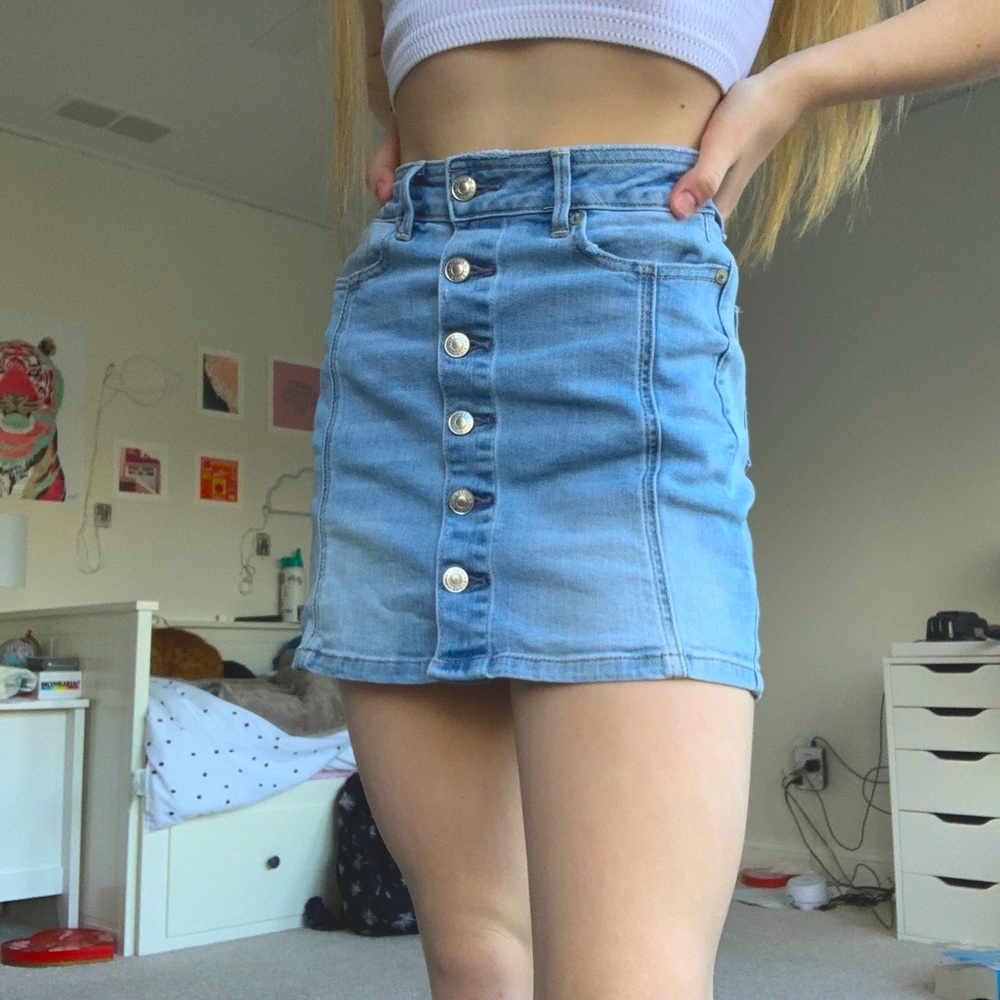 american eagle button up denim skirt